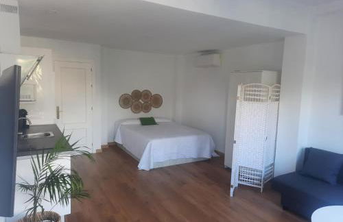 Estudio Pedregalejo Garden Málaga - Photo 3