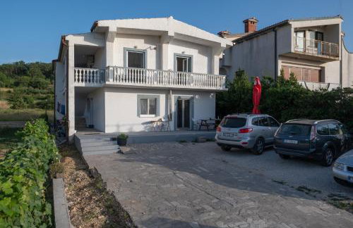 Marina's Apartments - Photo 2