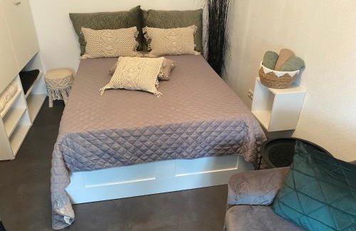 APARTMENT 24h CHECK IN - MODERN APARTMENT - STUDIO IN GOOD LOCATED - KLEIN aber FEIN in METROPOLE FRANKFURT - Foto 5