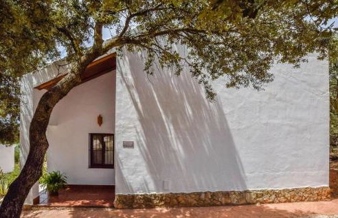 Stunning Home In Estepa With Wifi - Photo 10