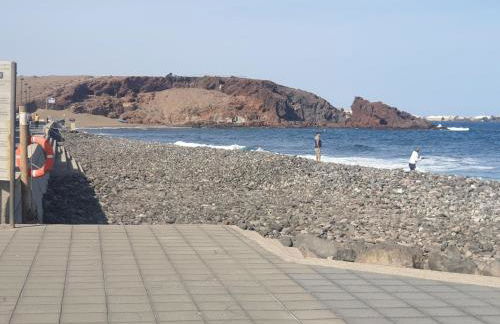 BRISAS DEL MAR APARTMENT, ONE STEP FROM THE SEA. - Foto 8