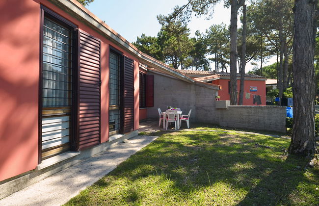 4 bedroom House in Lignano Sabbiadoro with garden and terrace - Photo 10