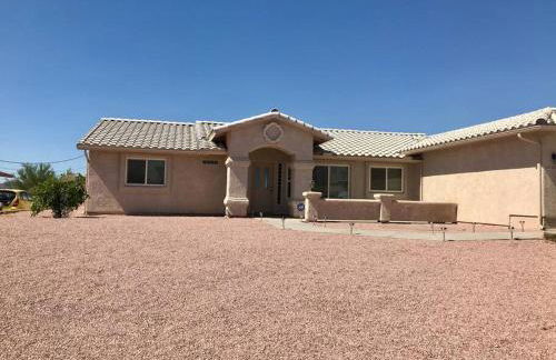 PRIVATE VIEW ON THE LAKE SIDE OF 95! Sleeps 16 - Foto 8