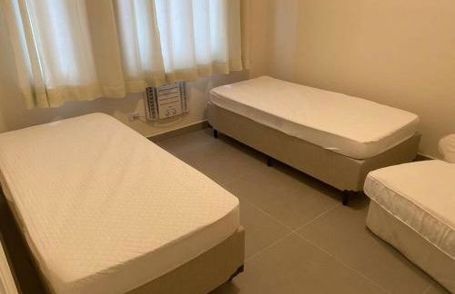 Recém Reformado com dois dormitório com ar condicionado - Foto 11