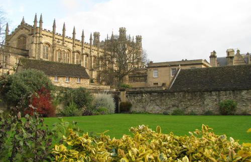 Risinghurst, Oxford, an ENTIRE 2beds, 2bathrooms, free Wi-Fi, Free Parking - Foto 20