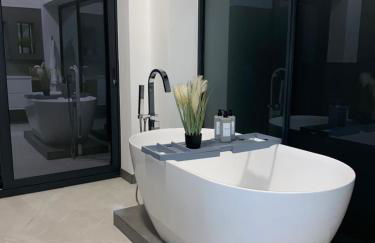 Stunning modern home set in beautiful grounds. - Foto 34