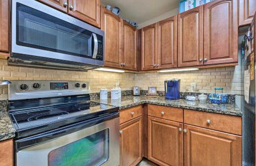 Beachfront Dauphin Island Condo Pool Access! - Foto 12