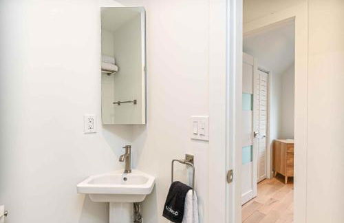 Latitude Adjustment Walk to Beach & Dining! - Foto 66