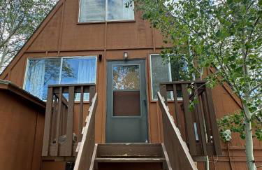 Peaceful A-Frame Cabin - Great Views with Hot Tub - Foto 48