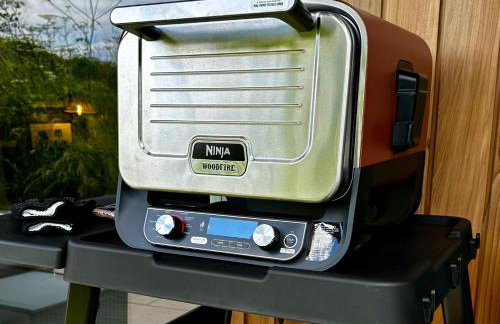 Peak District Romantic Retreat Outdoor Japanese Whirlpool bath - Photo 3
