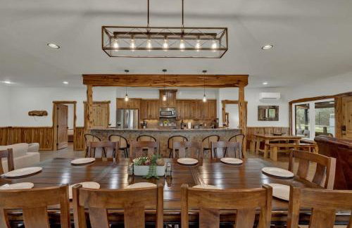Oakridge Ranch: Pool + Hot-tub, Pickleball Court, Whiskey & Wine Room - Foto 46