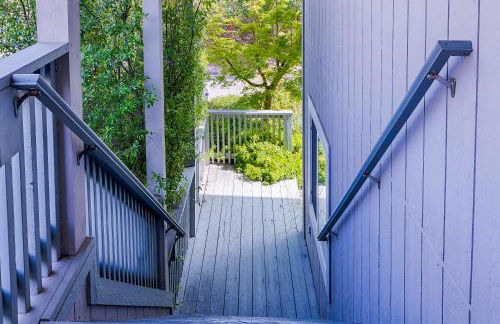 Spacious 4BD 3BA with hot tub, fire pit, and wraparound deck - Foto 38