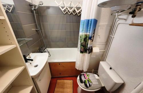 Studio pratique en RdC, au calme, avec vue - Foto 35