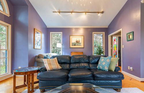 Cozy Home with BBQ Near Arts & Dining Hotspots - Foto 7