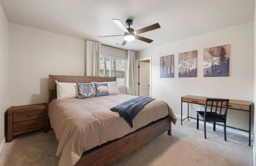 NEW! 5BR Family Retreat with Game Room, AC, Near Downtown Flagstaff & NAU - Foto 11