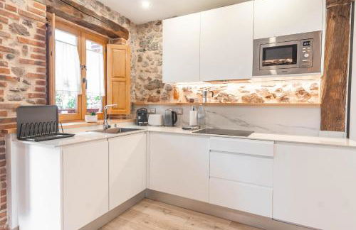 El Patio de Vespasiano-Calera- vistas a la iglesia junto al puerto - Photo 52