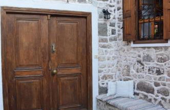 Molivos Tower - Photo 4