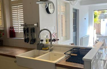 Stylish Boutique Home Near Sandbanks - Walk to Ashley Cross - Foto 8