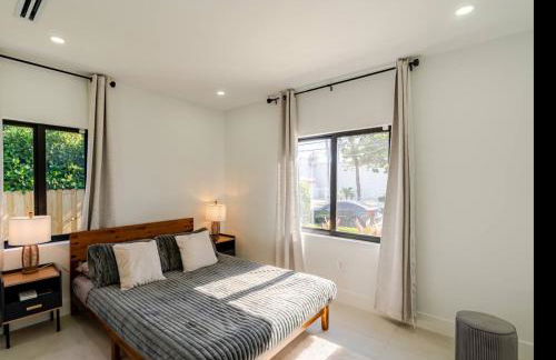 Miami Oasis by Brickell and Beaches - Photo 36