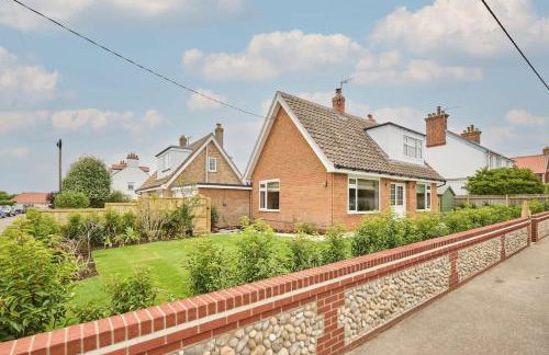 The Beach House - Photo 13