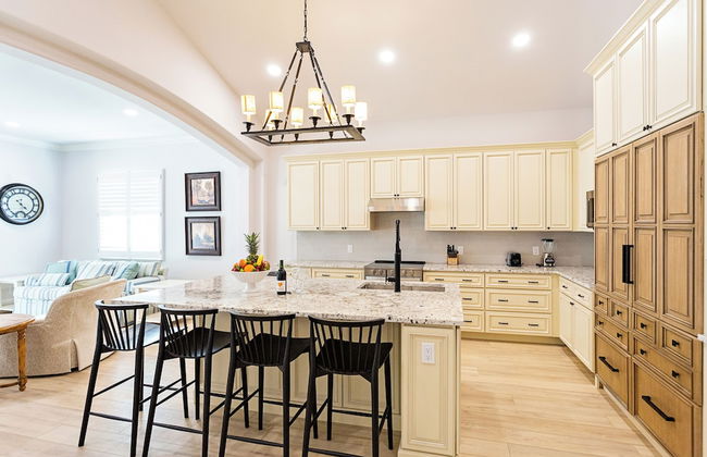 Imola: Newly Remodeled Pool Home Minutes from Vanderbilt Beach. Family-Friendly Retreat with 4 BR, 3.5 Bathrooms, and Private Screened Pool. Perfect Location Near Mercato and Naples Attractions - Foto 19