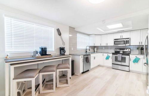 Renovated 3B 2BA, oasis yard Hot tub - Foto 28