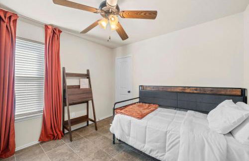 NEW Killeen 8-10 Bd sleeps max 10 ppl 5 min to Fort Hood Families Groups Pets Ok - Professionally Managed by Stay Albatross - Photo 4