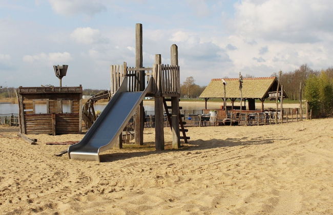 Chalet Kieftveen With hot tub for Four Person - Foto 36