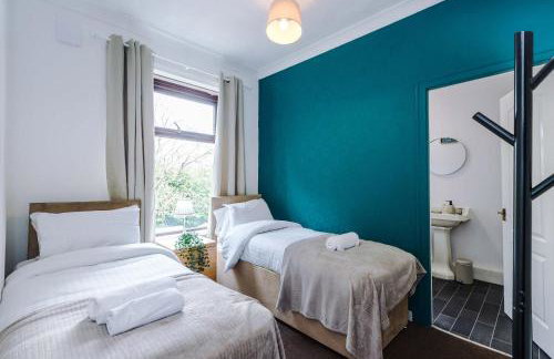 Whitegate House - Photo 4