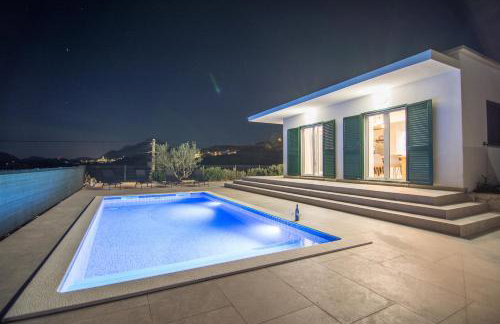 Villa Ivka NEW HOUSE pool and beautiful view - Photo 1