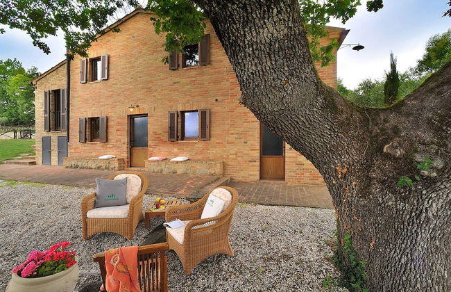 Holiday Home in Pontano With Garden - Foto 19