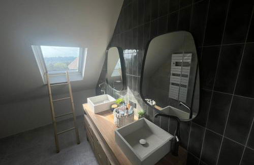 Beautiful family home - Photo 9