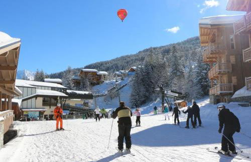 Appartement rénové au centre de La Tania avec parking - FR-1-568-47 - Foto 4
