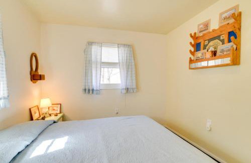 Mountain Retreat with Loft, Fire Pit, and Grill - Foto 19