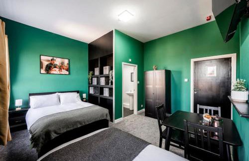 Private Ensuite Room • Parking • Sleeps 3 - Foto 3