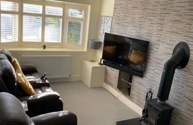 Air Maison - Detached Chalet Bungalow - Photo 4