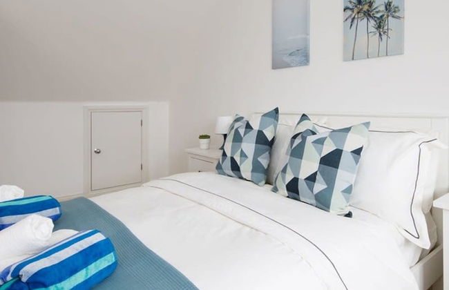 Modern Stylish Seaside Family Home - Foto 19