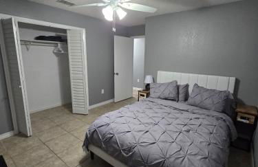 Home close to spacex, starbase and airport - Foto 9