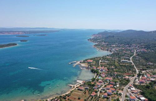 Apartman with sea view KAVALA- Pašman, Kraj - Photo 13