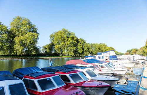 Radiant Retreat Datchet-12 mins to Heathrow close to Windsor ,Legoland, Eton and Slough - Foto 25