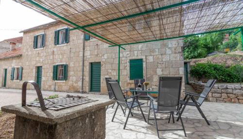 Stone House with Jacuzzi and Billiard Peaceful Nature Retreat near Makarska Riviera - Foto 2