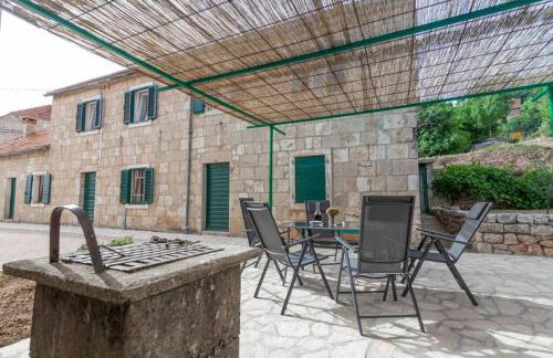 House with Jacuzzi and Billiard Peaceful Nature Retreat near Imotski - Foto 5