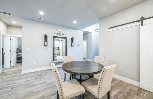 Stunning New Kitchen, Mins to Lake, Gas Firepit, Mins to Glen Rose Medical Center - Foto 18