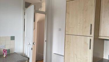 Modern 2 Bedroom Maisonette - Photo 5