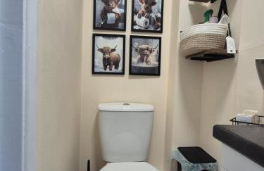 Heads In Beds, The Bull Room NEW LOCATION Vale of York, Carlton Miniott, Thirsk - Foto 7