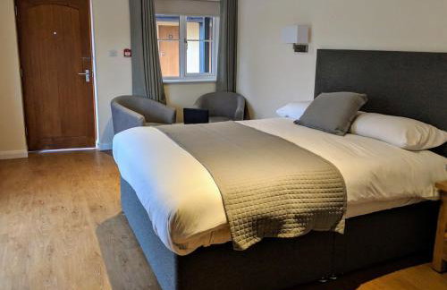 Wayford Bridge Inn Hotel - Photo 6