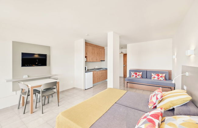 Vista Club Apartamentos - Photo 14