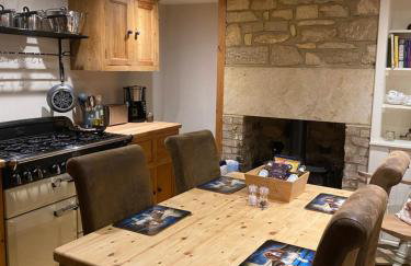 Spaniel Cottage with views of Ham hill, Stoke sub Hamdon - Photo 8