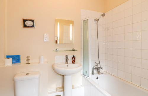 Manifold Cottage - Photo 13