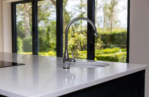 Modernised seven bedroom country house and garden with hot tub - Foto 28